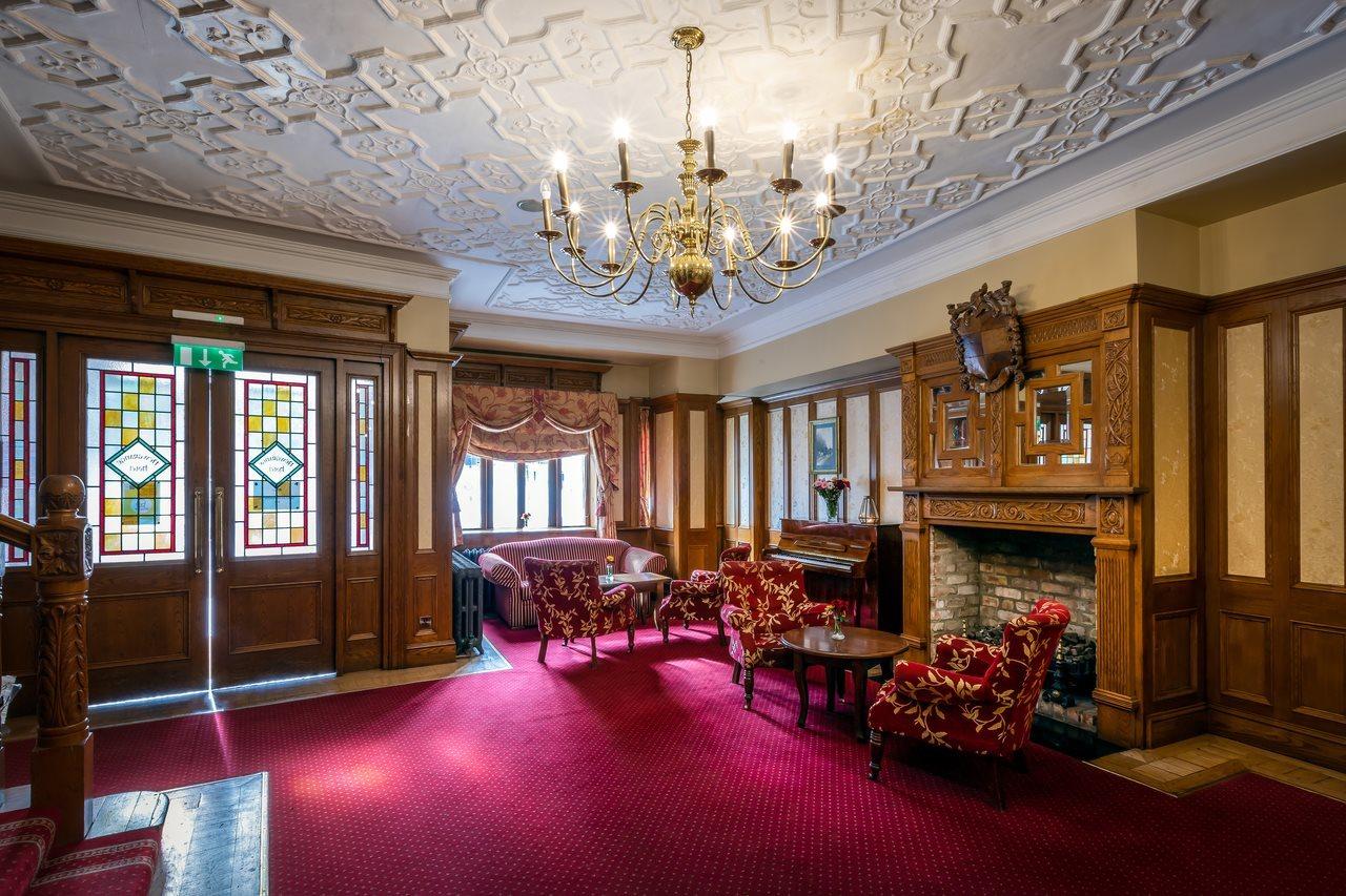 The Newgrange Hotel Navan Exterior photo