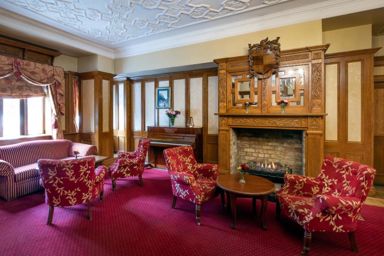 The Newgrange Hotel Navan Exterior photo
