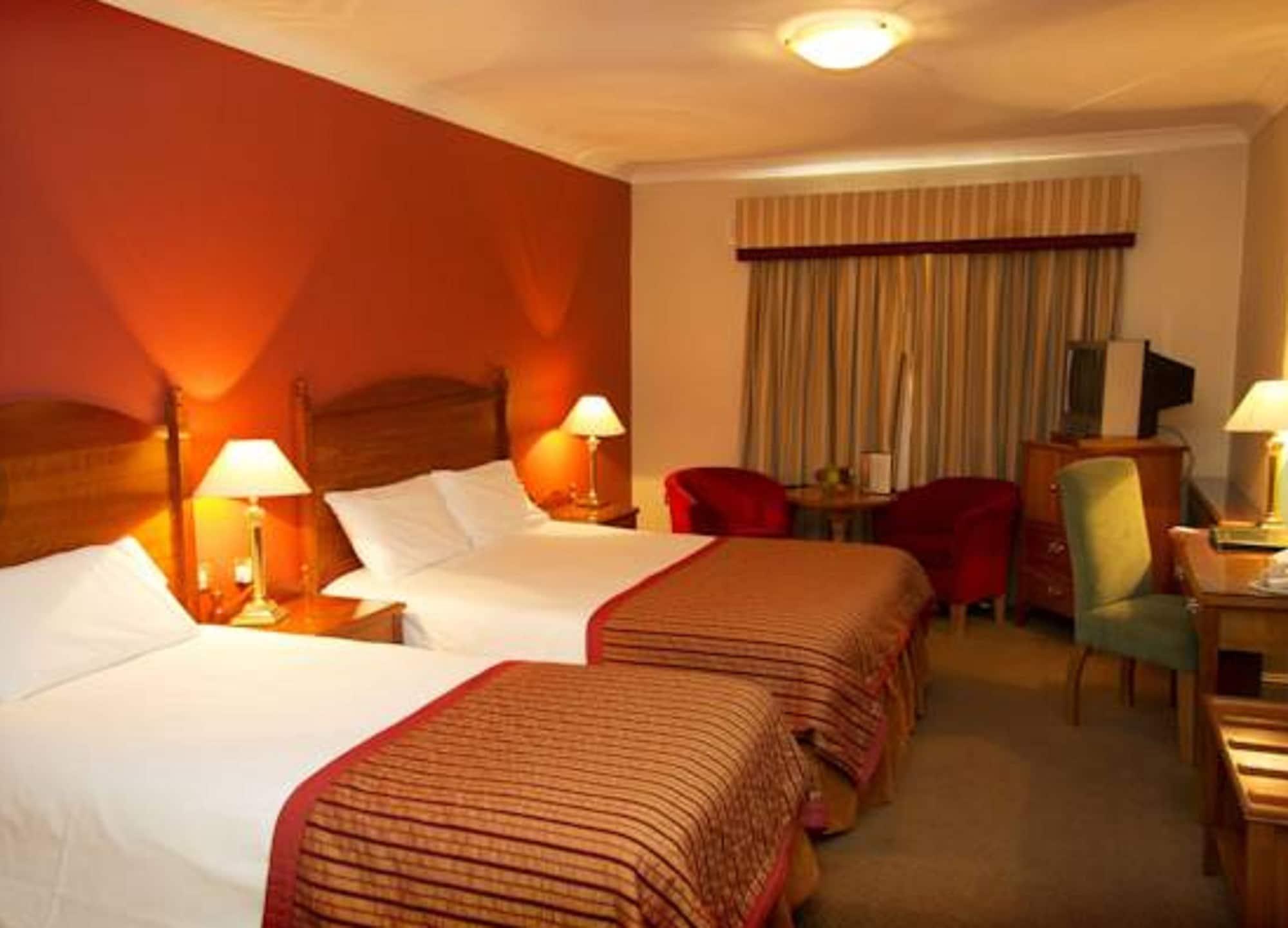 The Newgrange Hotel Navan Exterior photo