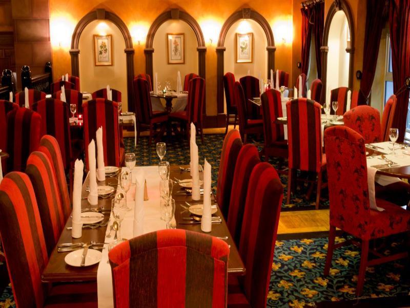 The Newgrange Hotel Navan Exterior photo