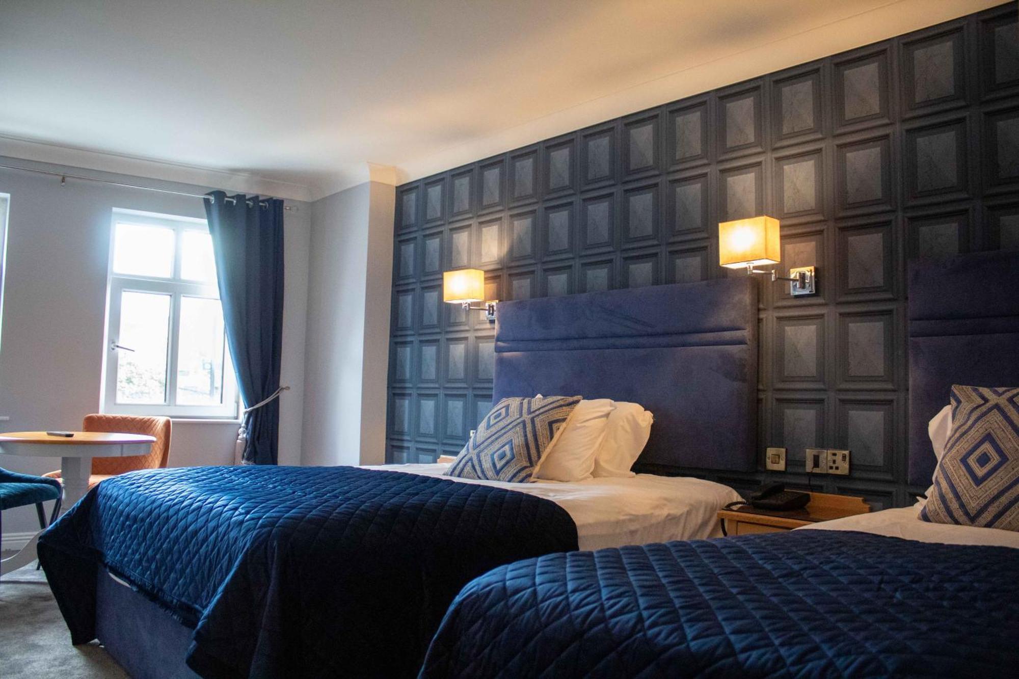 The Newgrange Hotel Navan Exterior photo