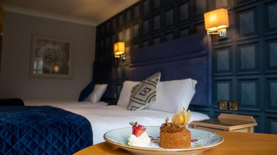 The Newgrange Hotel Navan Exterior photo