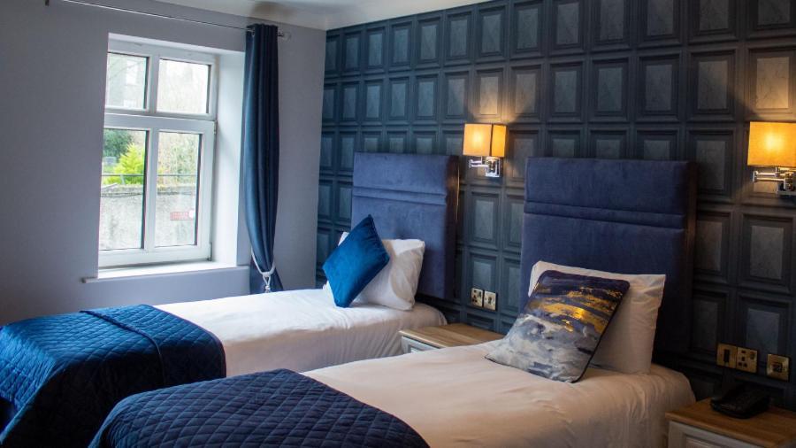 The Newgrange Hotel Navan Exterior photo