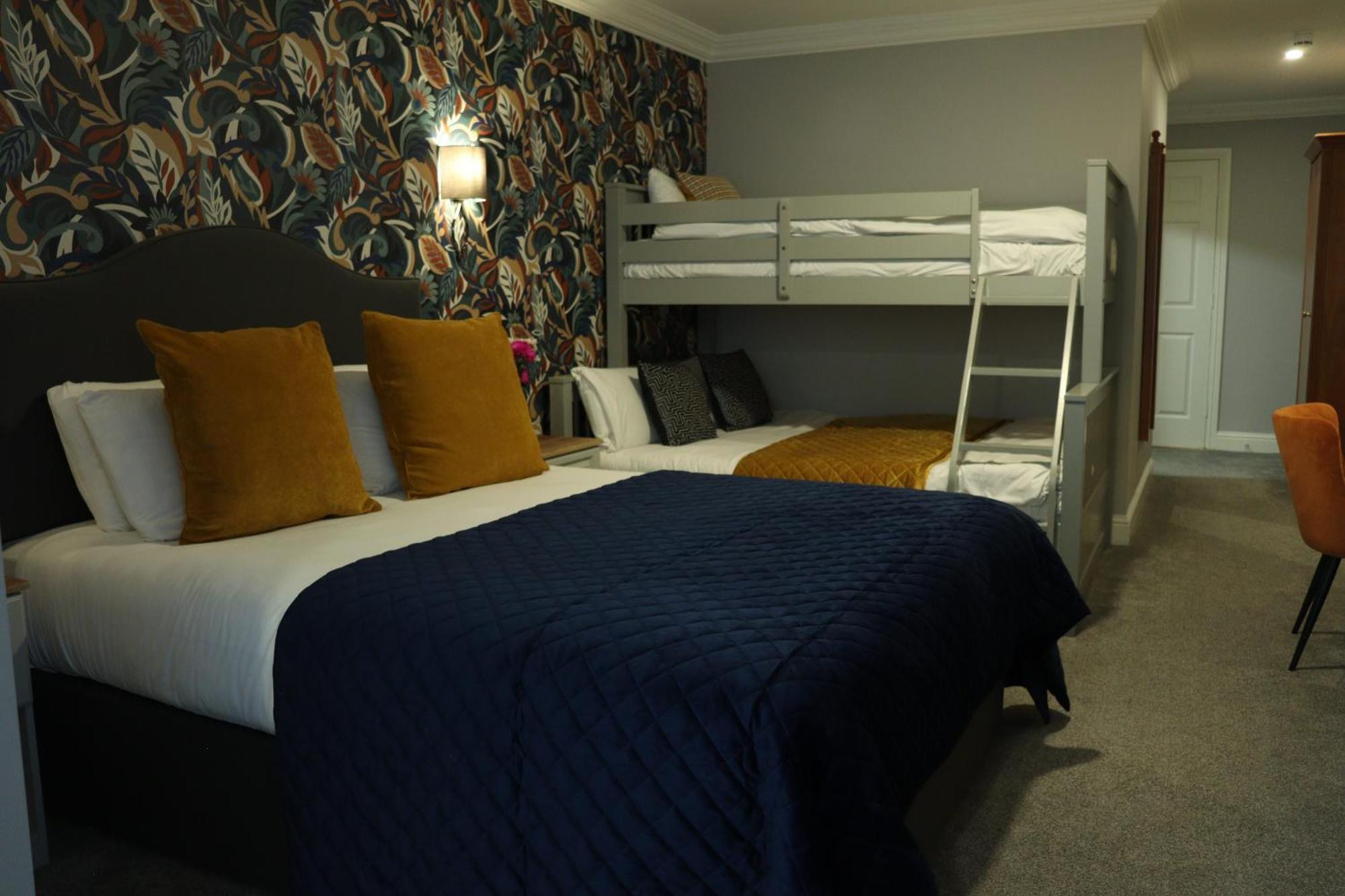 The Newgrange Hotel Navan Exterior photo