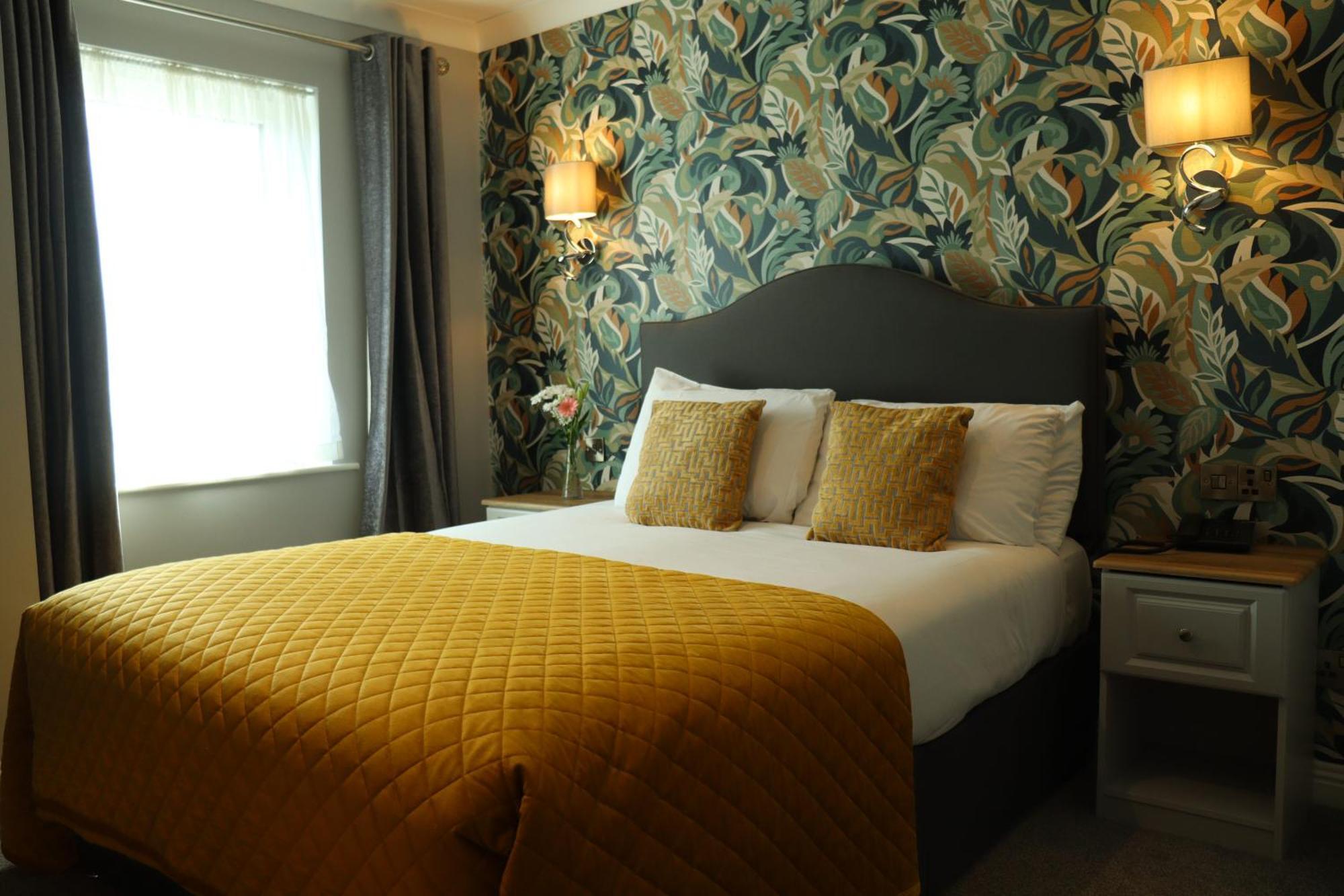 The Newgrange Hotel Navan Exterior photo