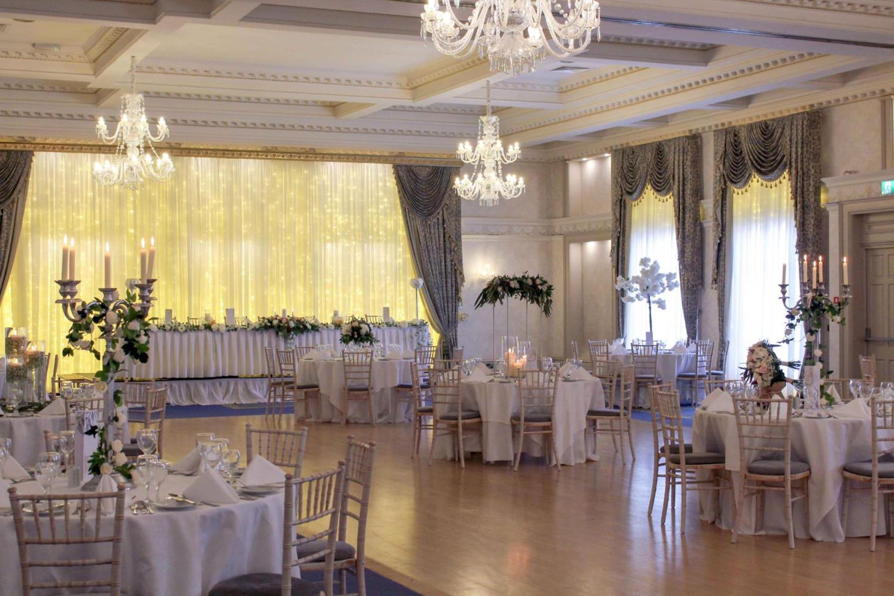 The Newgrange Hotel Navan Exterior photo